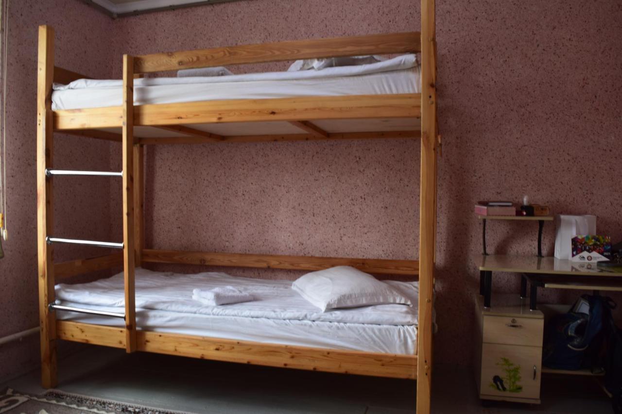 Naryn Guest House エクステリア 写真